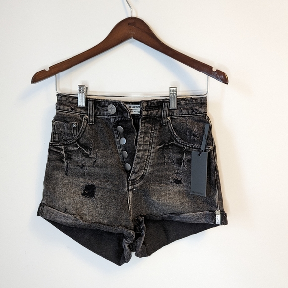 One Teaspoon Size 24 High Waist Denim Short in Black - Picture 1 of 3
